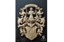 Blason en bois sculpte 